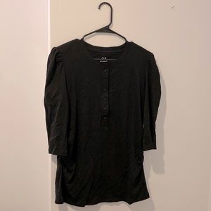 NWOT Black Medium Gap Maternity and nursing shirt with 3/4 length sleeves